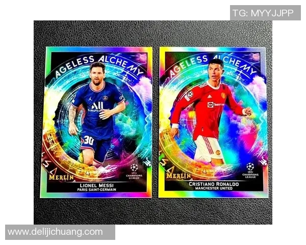 挂件足球球星卡收藏热潮引发年轻人个性化运动文化新趋势